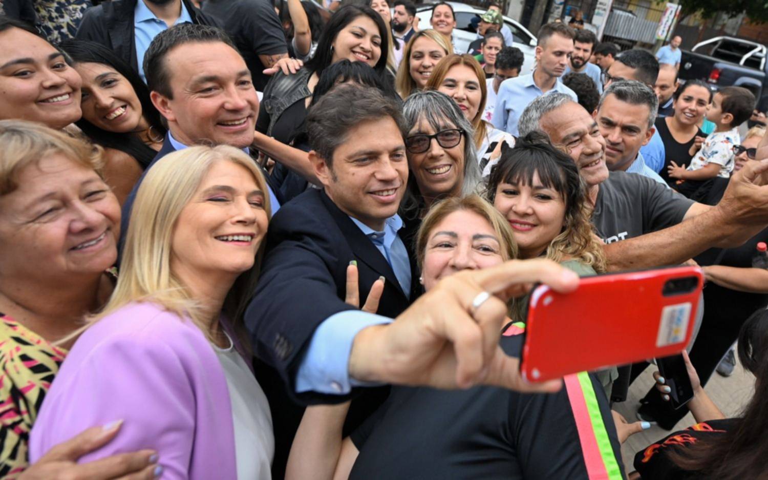 Axel Kicillof abrió el ciclo lectivo 2024 con un duro discurso contra Javier Milei: "Hizo lo imposible para que no empiecen las clases"