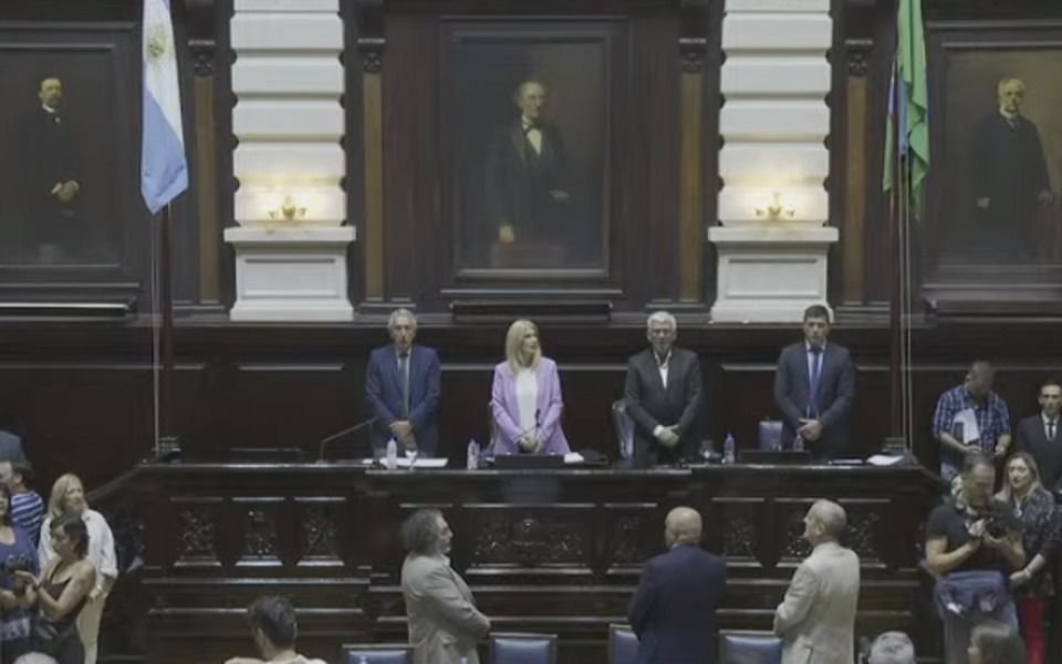 Polémica en la Legislatura por la postergación del discurso de Kicillof