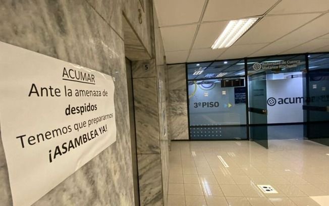 Reclamos por los recortes en Acumar