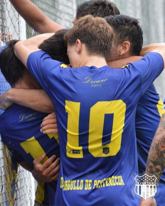 Everton le ganó 2-0 a Belgrano y es puntero