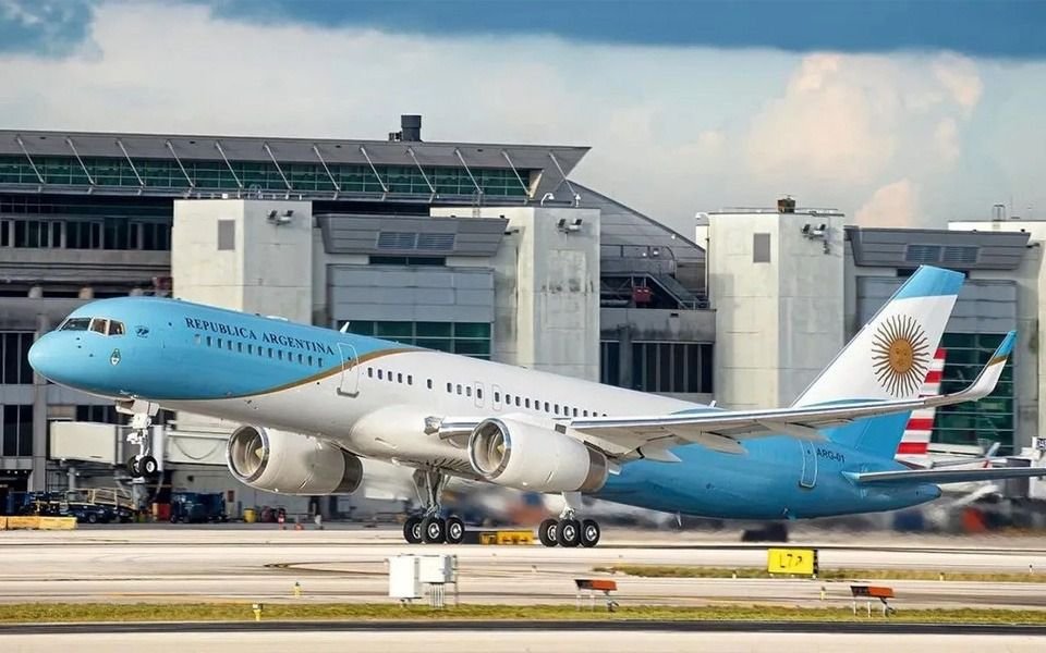 Milei se desprende de la flota presidencial: a dónde transfiere los aviones