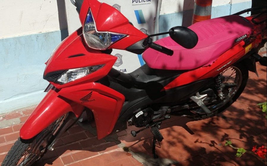 La Plata: detuvieron a una mujer que intentó poner a su nombre una moto robada