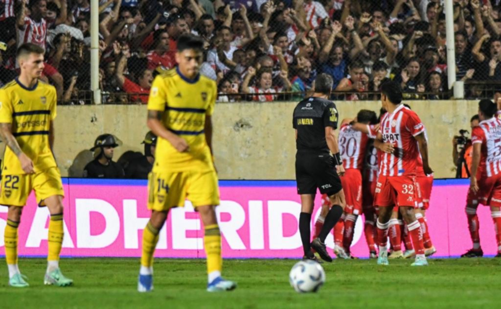 Boca se quedó sin nada en el último minuto