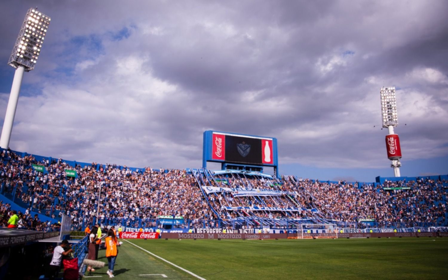 Vélez separó del plantel a los cuatro jugadores denunciados por abuso sexual