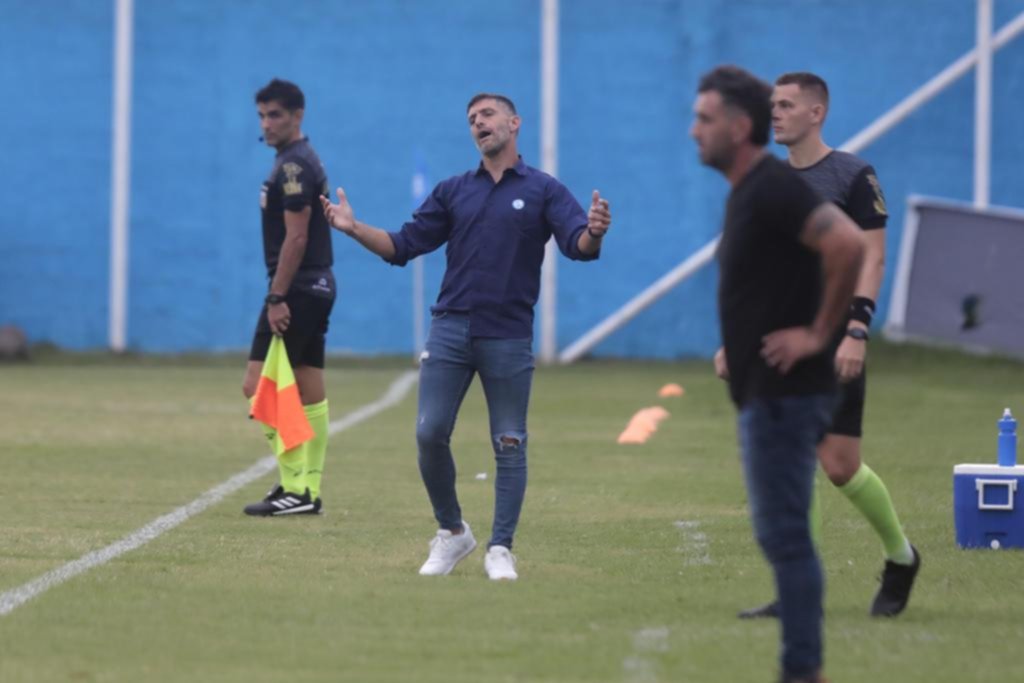 Lucas Licht repetiría la misma formación