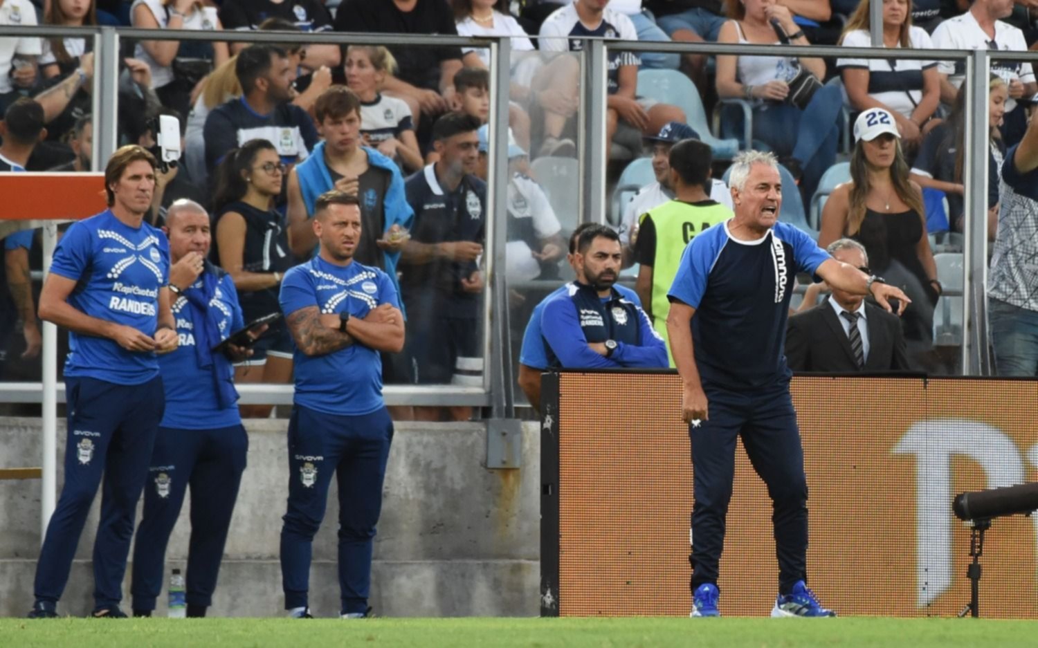 Cambio de arquero y de medio equipo: Madelón se juega todo en su última chance en Gimnasia