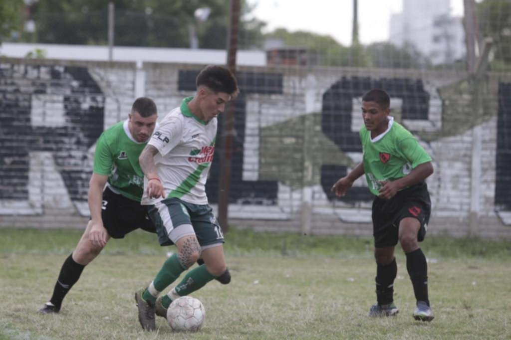 Everton hace su estreno ante La Plata Fútbol Club