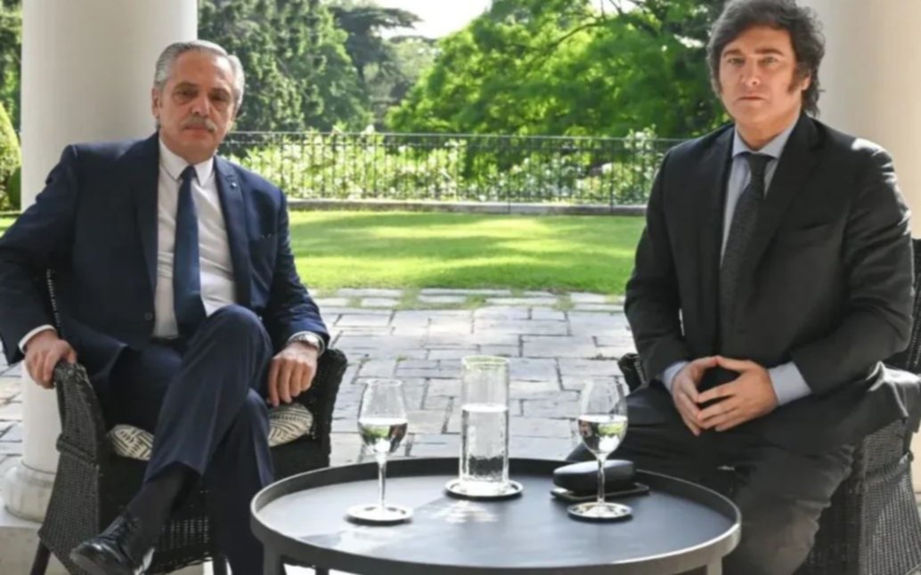 Alberto Fernández criticó a Milei por el sueldo presidencial y sigue la polémica