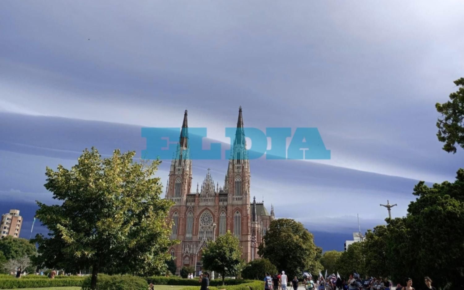 Alerta amarillo en La Plata por lluvias fuertes: a qué hora llegará la tormenta