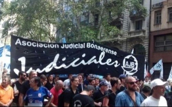 La Provincia convocó a los Médicos, mientras que los Judiciales reclaman reanudar la paritaria salarial