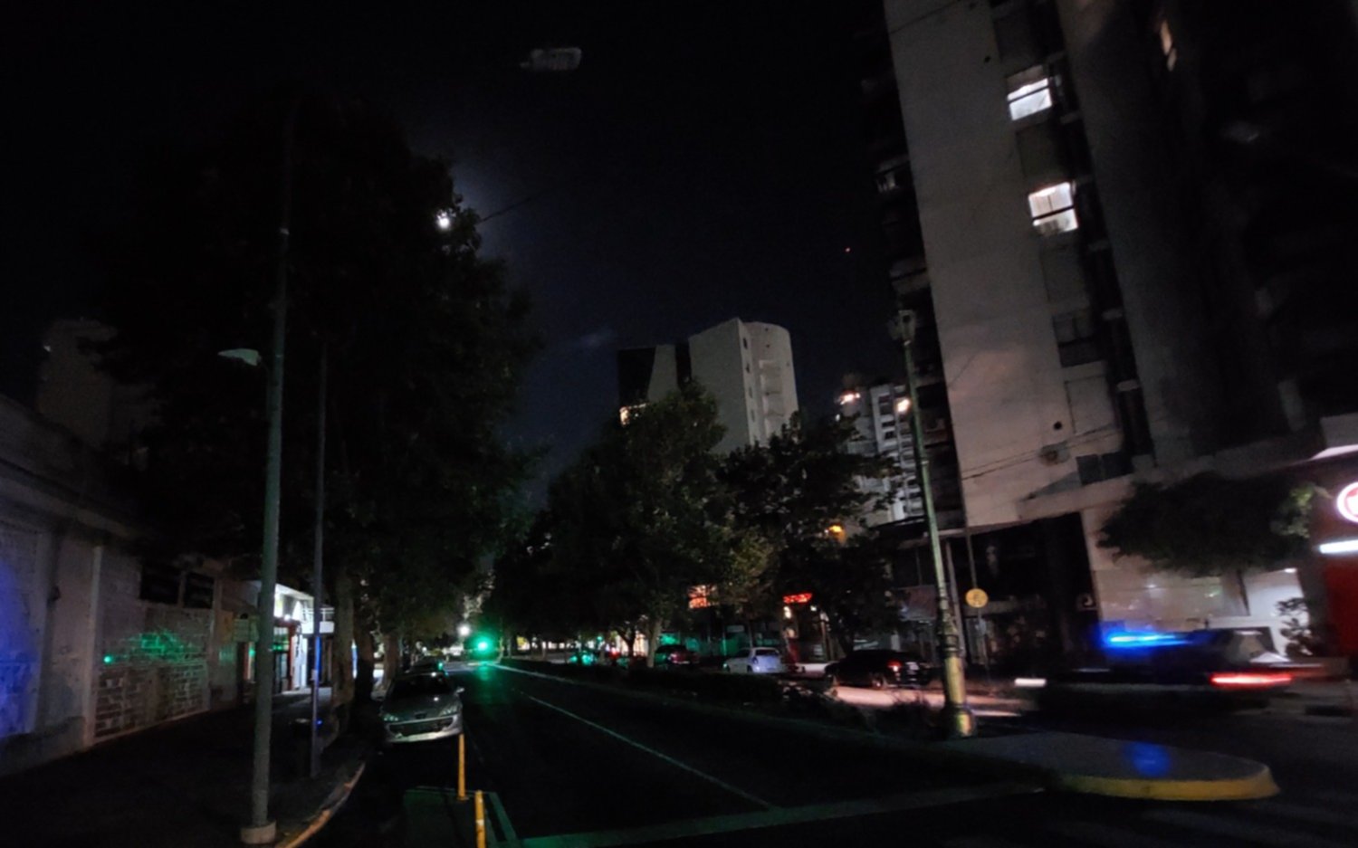 Un corte de luz afecta a varias cuadras alrededor de Parque Saavedra: qué dijo Edelap