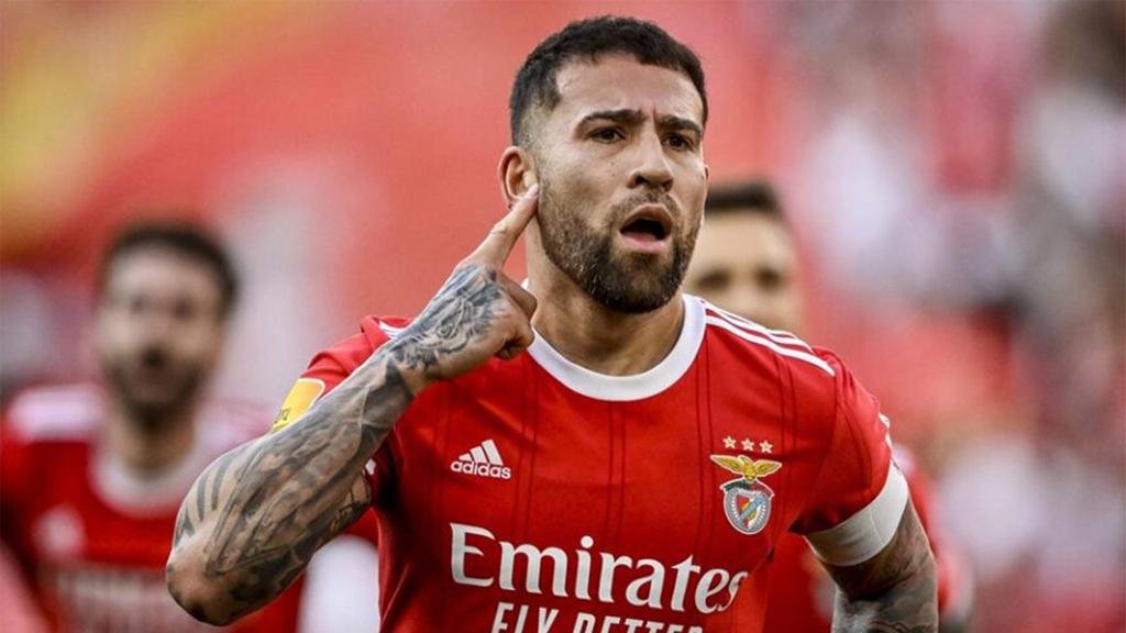 Otamendi confesó que está lejos de jugar en River
