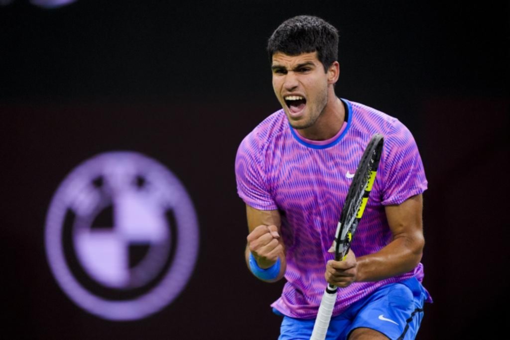 Alcaraz se tomó revancha y avanza en Indian Wells