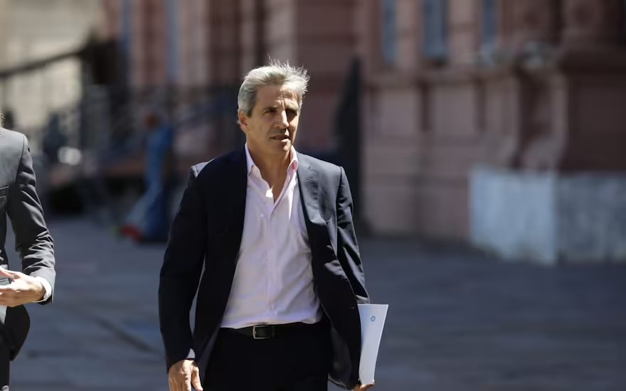Jubilaciones, monotributo e impuestos: los cambios en el nuevo paquete fiscal del Gobierno