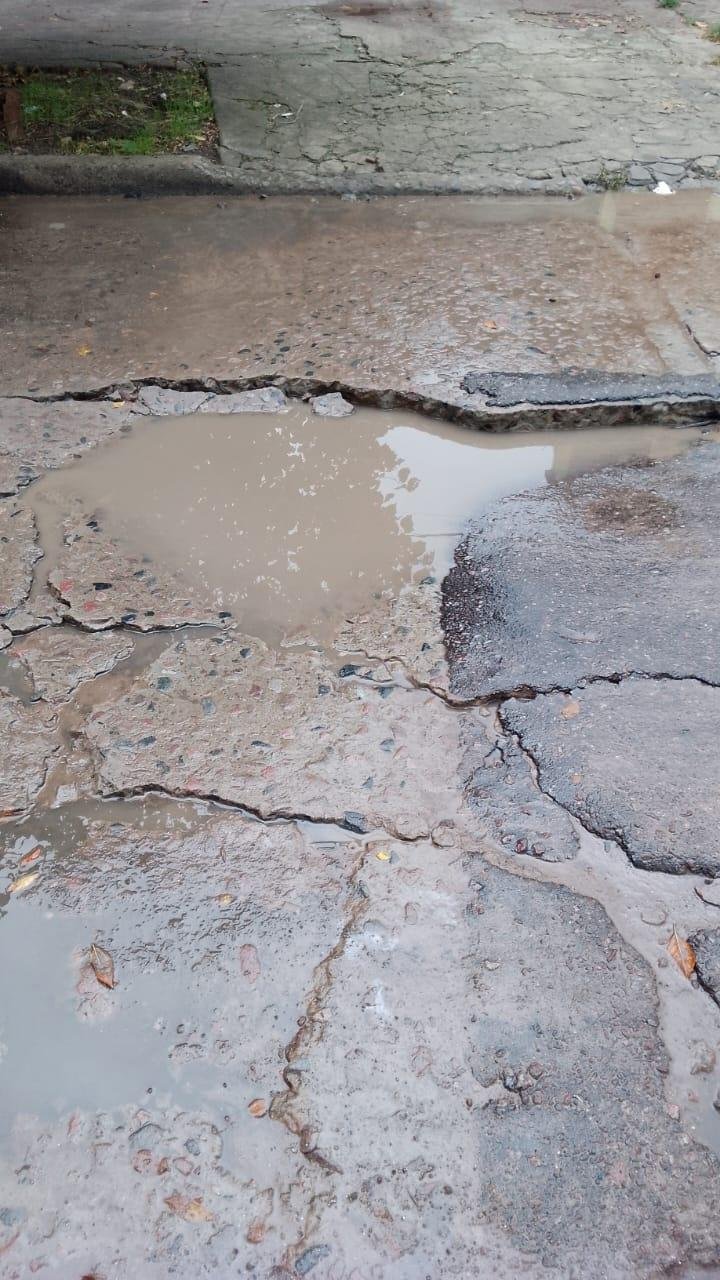 Después del temporal, pozos y charcos en Barrio Hipódromo