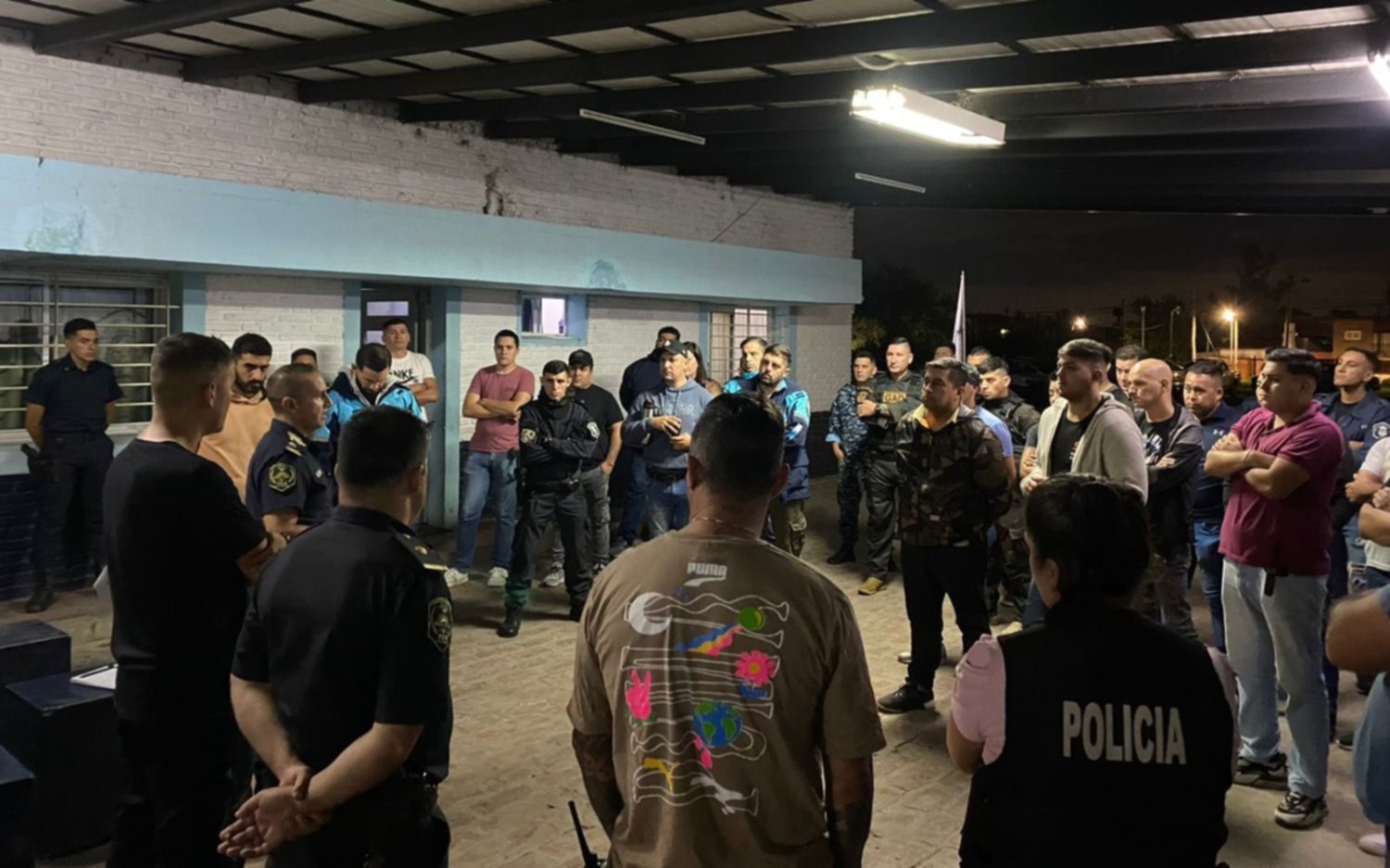 Desbaratan una “superbanda” que hacía entraderas en La Plata con uniforme de la Policía Federal