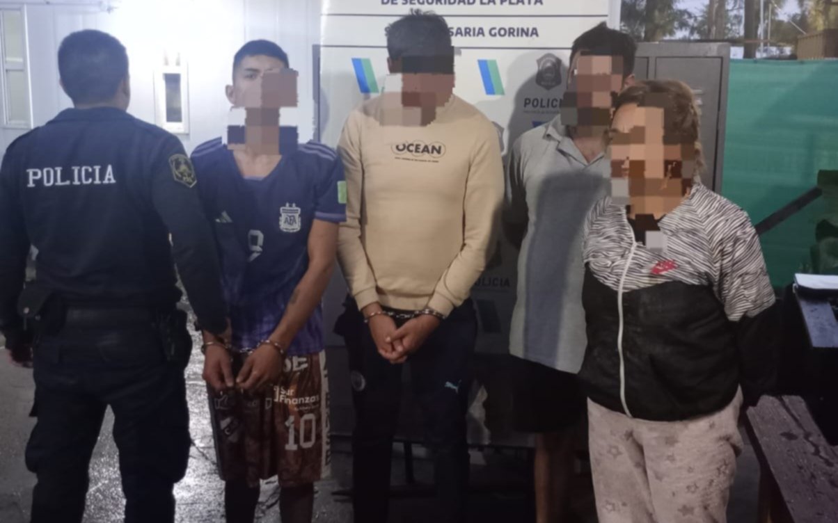 Ni el temporal frena a la delincuencia en La Plata: saquean a vecino y le disparan a policías