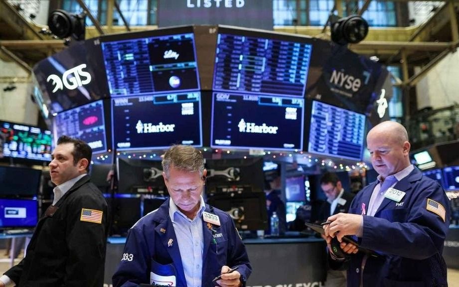 El riesgo país cae debajo de los 1.500 puntos y suben los bonos argentinos en Wall Street