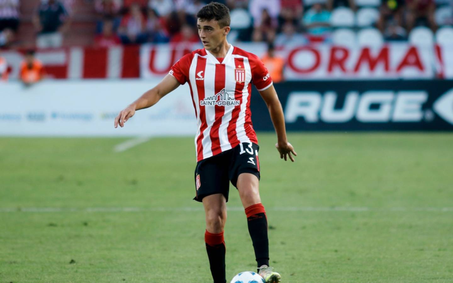 Estudiantes suma malas noticias: Benedetti internado por dengue