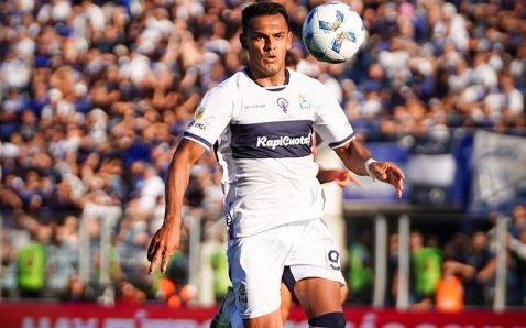 Operaron a Colmán: cómo se encuentra el jugador del Lobo
