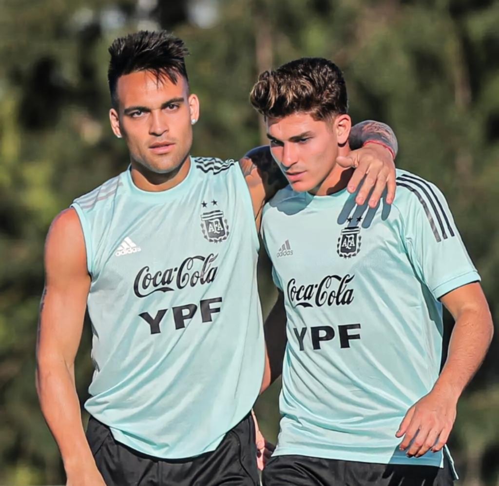 ¿Scaloni decide incluir a Lautaro y a Julián juntos?