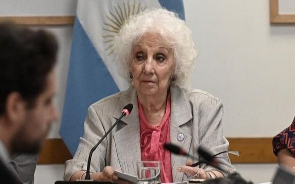 Estela de Carlotto denunció que tiene el teléfono intervenido: "No les conviene que hable"