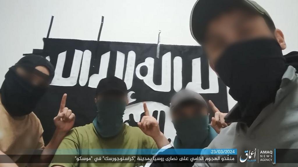 Isis difundió una foto de los cuatro presuntos responsables del ataque