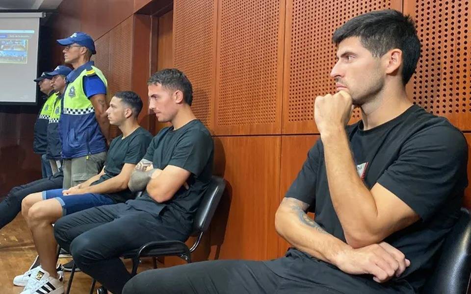 La Justicia confirmó la prisión domiciliaria para los jugadores de Vélez acusados de abuso