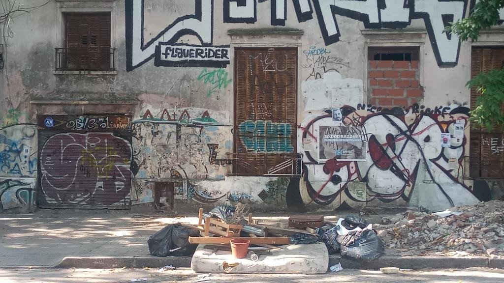 Una Ciudad con “ocupas”: el drama de las tomas de viviendas y edificios