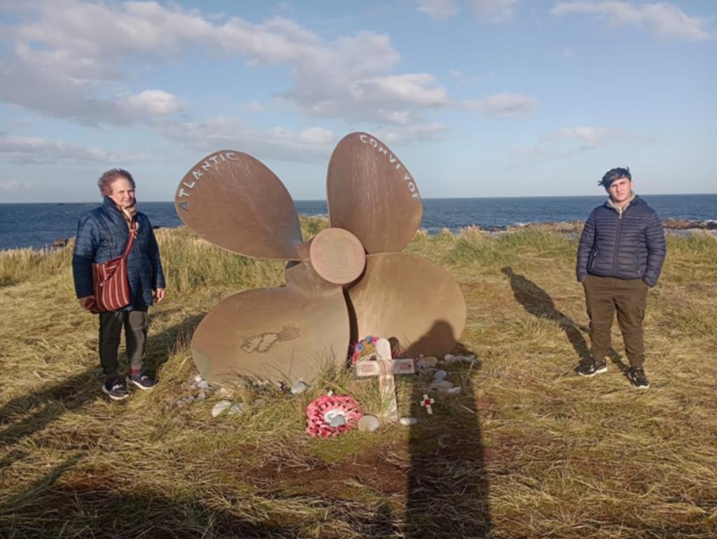 El viaje a Malvinas, un sueño que una docente gestó durante 42 años