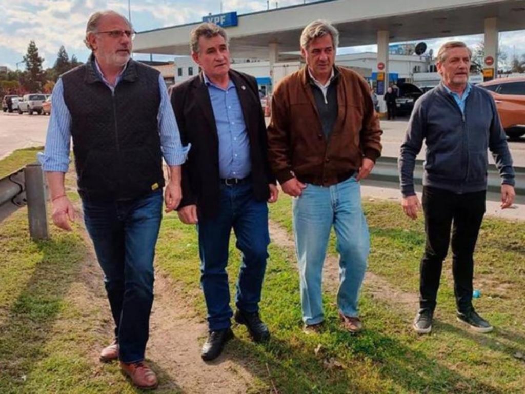 Productores de la mesa de enlace le piden de todo al gobierno de Milei