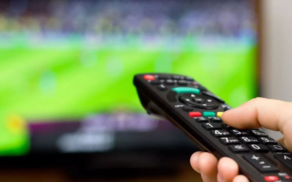 La agenda deportiva del domingo: partidos, horarios y TV