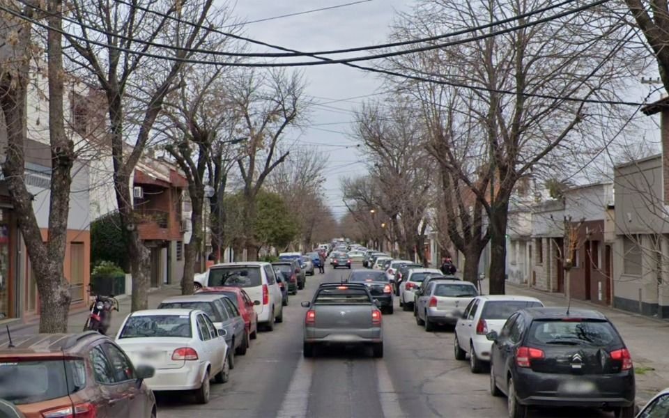 Violenta entradera a una pareja de jubilados en La Plata: les apuntaron con un arma