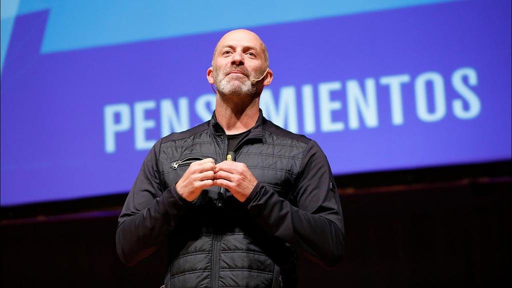 Zensorialmente... El libro "best seller" de no ficción escrito por Estanislao Bachrach, reconocido divulgador científico argentino