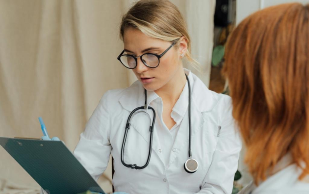 Los chequeos médicos más importantes para los mayores de 40 años