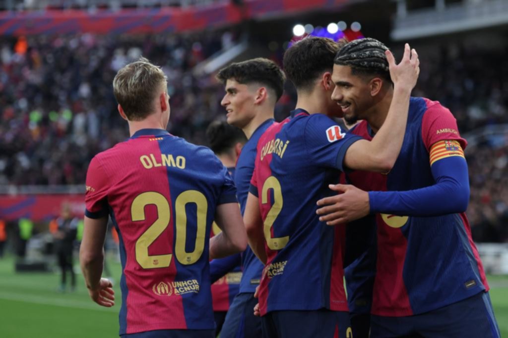 Goleada de Barcelona, líder otra vez
