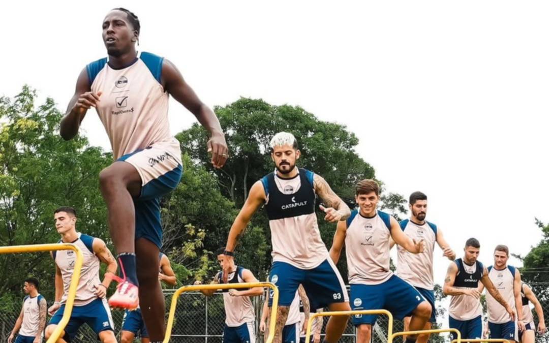 Gimnasia regresa a las prácticas con Deportivo Riestra en la mira 