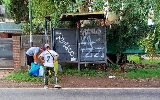 Los “Bondichorros” atacan en La Plata: desvalijaron una casa y escaparon en micro