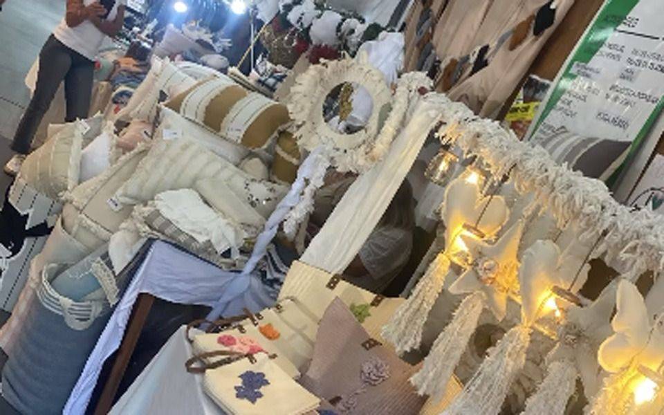 La tradicional feria artesanal de City Bell vuelve en el Día de la Mujer