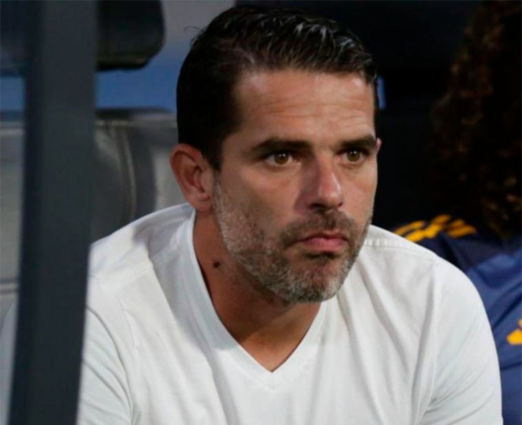 Sonríe Gago: el equipo mejoró y hasta se lució