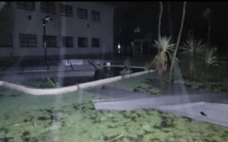 Fuerte tormenta en Chivilcoy causó voladura de techos y calles anegadas
