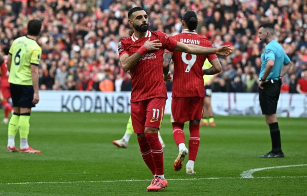 Liverpool sigue arriba y el City no levanta