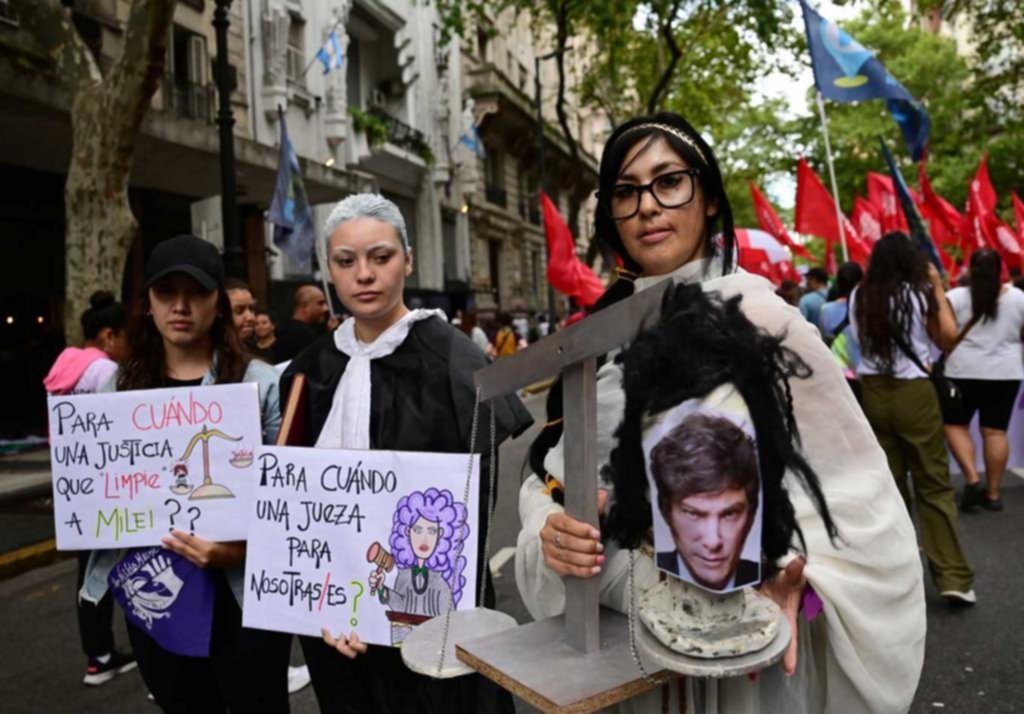 El Gobierno criticó las políticas de género y despertó polémica