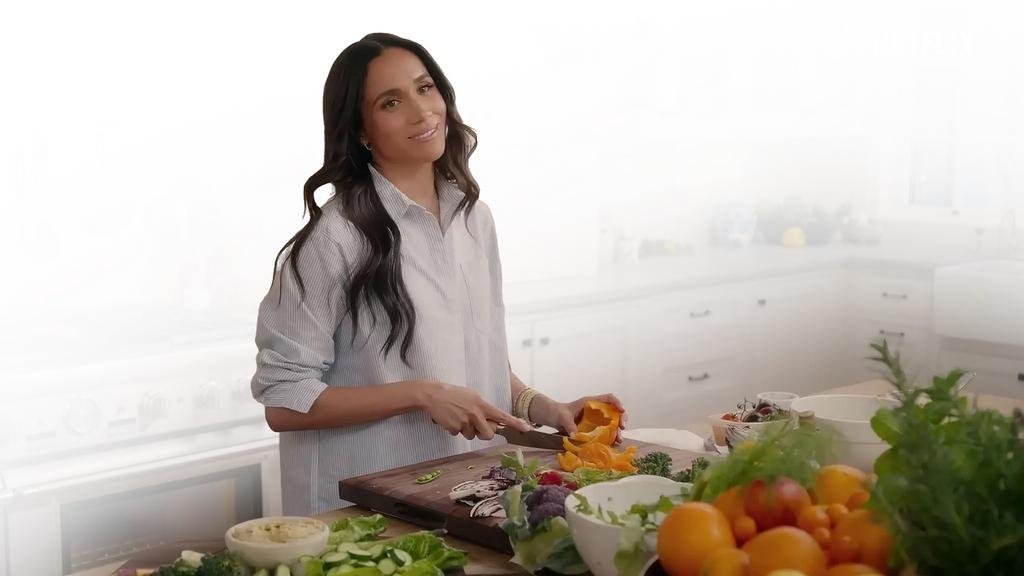 “Con amor, Meghan”: la duquesa juega a ser ama de casa