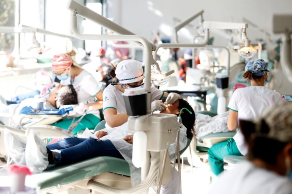 Dos mil pacientes por día: más demanda en el hospital de Odontología