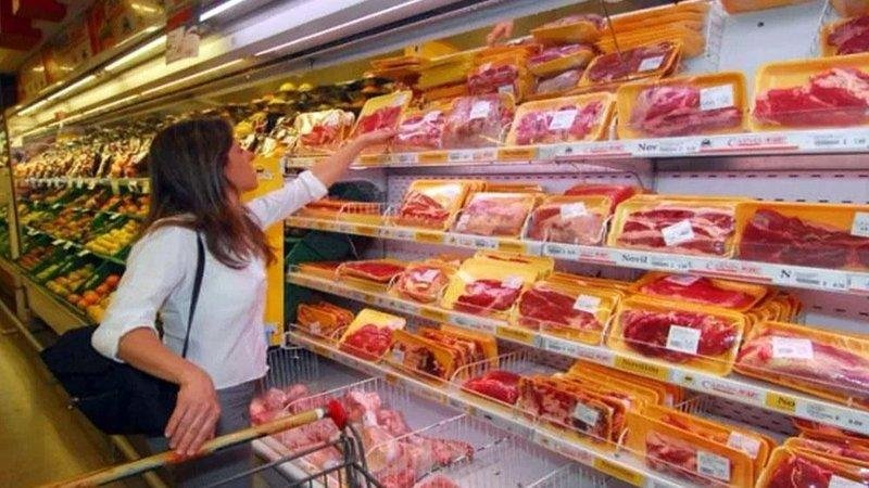La inflación, arriba del 2% por alimentos