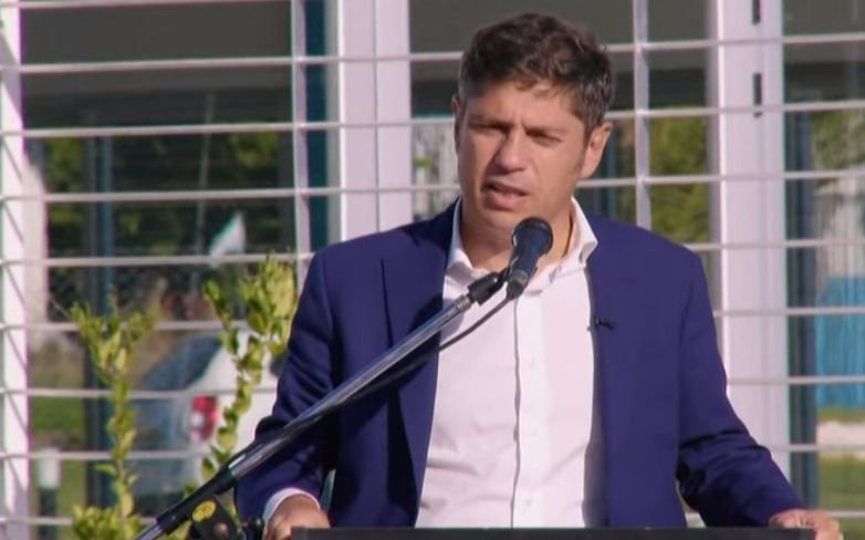Kicillof volvió a criticar a Milei: "Lo de Bahía Blanca es la refutación acerca del país que nos quieren vender"