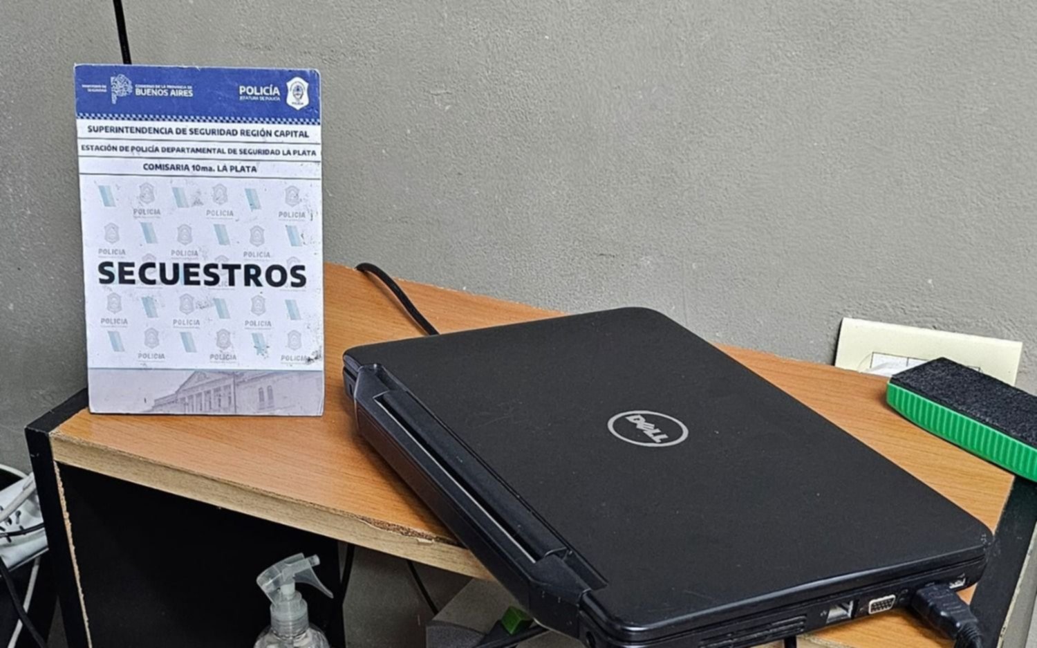 "Very difficult": entraron a robar en un instituto de inglés de La Plata, pero se quedaron encerradas y terminaron detenidas