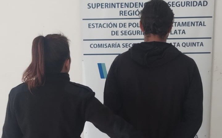 Tensión en el Hospital de Niños: se negó a retirarse tras la visita y terminó detenido