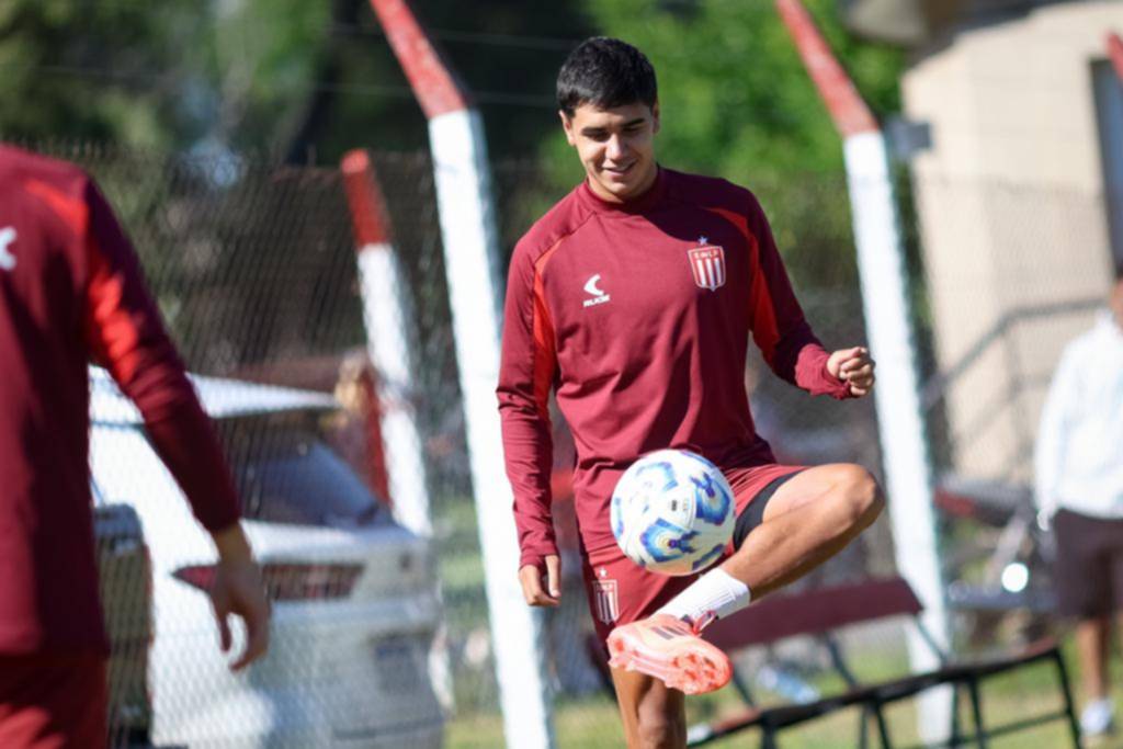 Domínguez volvería a meter mano en el equipo